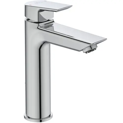 Waschtischarmatur in Chrom von Ideal Standard mit einem modernen Design und einer ausgeglichenen Wasserabgabe, geeignet für verschiedene Waschbecken.